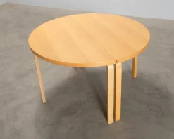 Artek 96 bord halvcirkel, set om 2