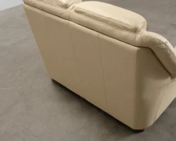 BD Möbel 2-sits lädersoffa krämfärgad