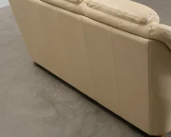 BD Möbel 3-sits lädersoffa krämfärgad