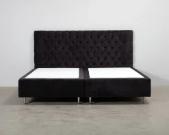 Celine sängram 210 cm svart