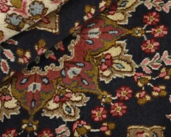 Kerman orientalisk matta 143 x 140 cm