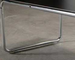Knoll Laccio soffbord svart