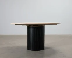 Kopparbo förlängningsbart matbord 106-156 cm