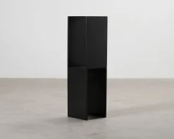 Kristina Dam Studio Pedestal sidobord svart