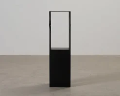 Kristina Dam Studio Pedestal sidobord svart