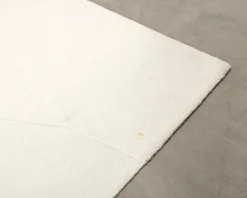 Layered Nami ullmatta 230 x 400 cm Bone White