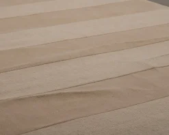 Layered Stripe Grande ullmatta 200 x 300 cm Almond
