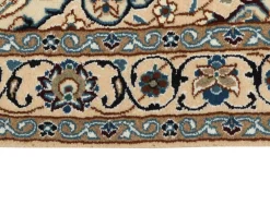 Nain 9 La orientalisk matta 119 x 179 cm