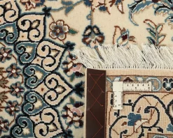 Nain 9 La orientalisk matta 119 x 179 cm