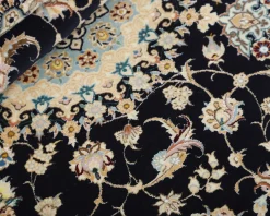 Nain 6 La orientalisk matta 125 x 185 cm