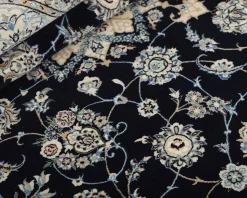 Nain 6 La orientalisk matta 160 x 231 cm