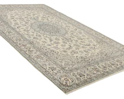 Nain 9 La orientalisk matta 196 x 309 cm