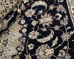 Nain 6 La orientalisk matta 208 x 303 cm