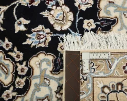 Nain 9 La orientalisk matta 248 x 356 cm