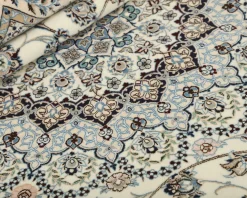 Nain 6 La orientalisk matta 251 x 300 cm