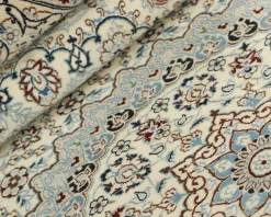 Nain 6 La orientalisk matta 257 x 349 cm