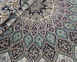 Nain 6 La orientalisk matta 262 x 358 cm
