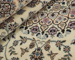 Nain 9 La orientalisk matta 202 x 303 cm