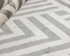 Rezas Cosmou matta 140 x 200 cm beige / svart