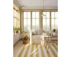 Rugvista Classic Stripe matta 140 x 200 cm gul