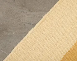 Rugvista Classic Stripe matta 140 x 200 cm gul