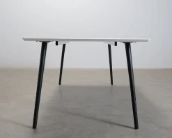Sofacompany Allie matbord vit / svart